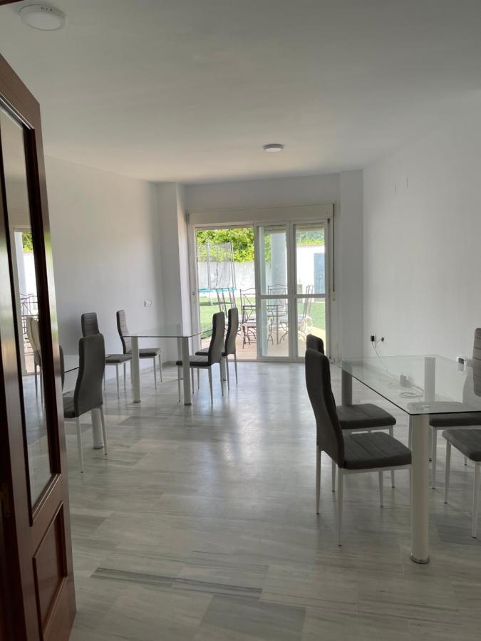 Exclusivo Chalet Sevilla. ¡Jardin & Cocina! Алькала-де-Гвадаира Экстерьер фото