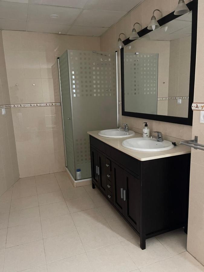 Exclusivo Chalet Sevilla. ¡Jardin & Cocina! Алькала-де-Гвадаира Экстерьер фото