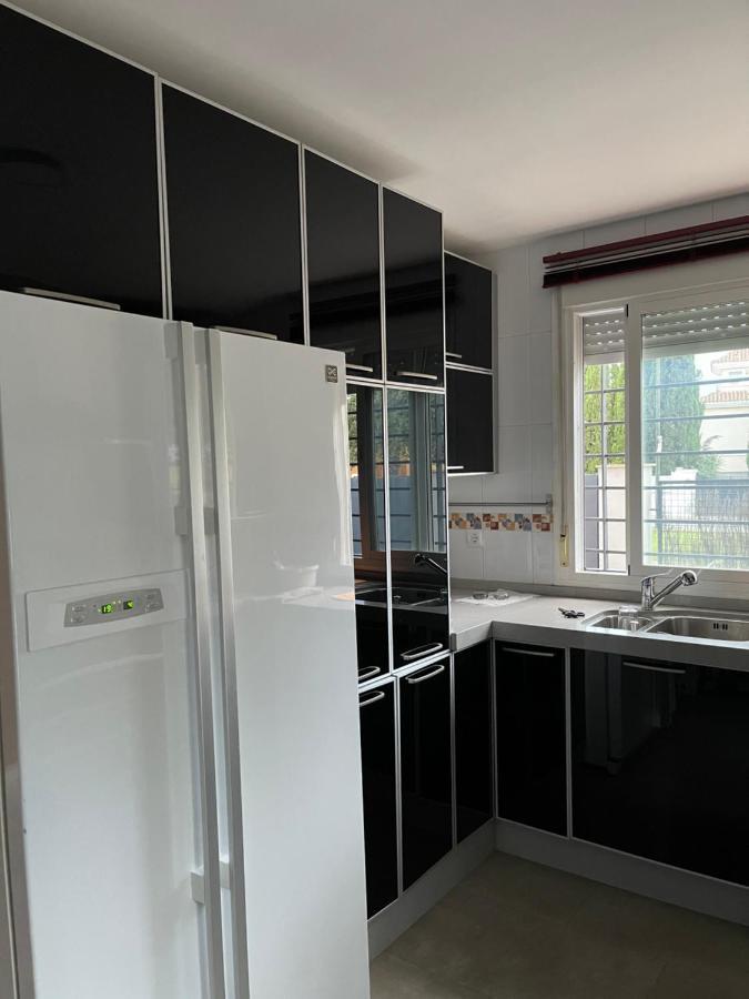 Exclusivo Chalet Sevilla. ¡Jardin & Cocina! Алькала-де-Гвадаира Экстерьер фото